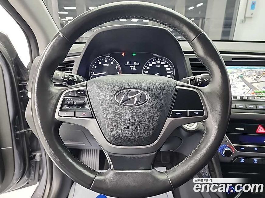 Hyundai AVANTE 2018