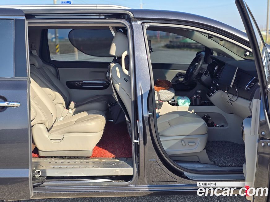 Kia Canival 2019