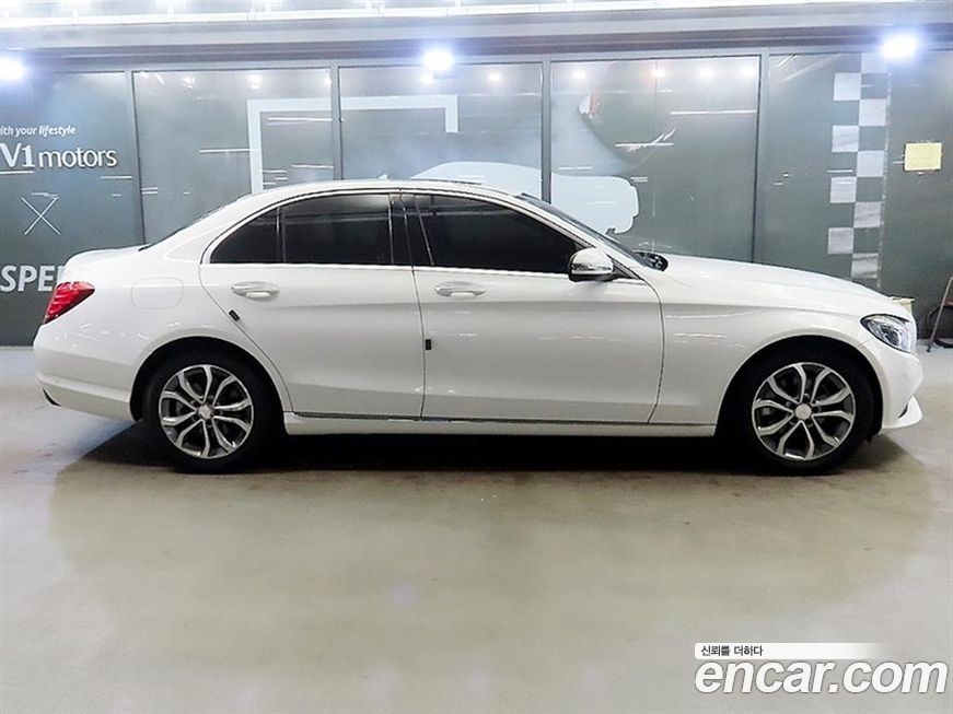 Mercedes-Benz C-Class 2016
