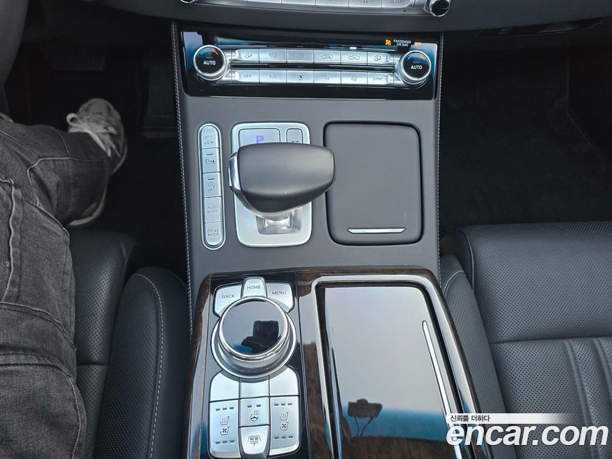 Genesis G90 2019
