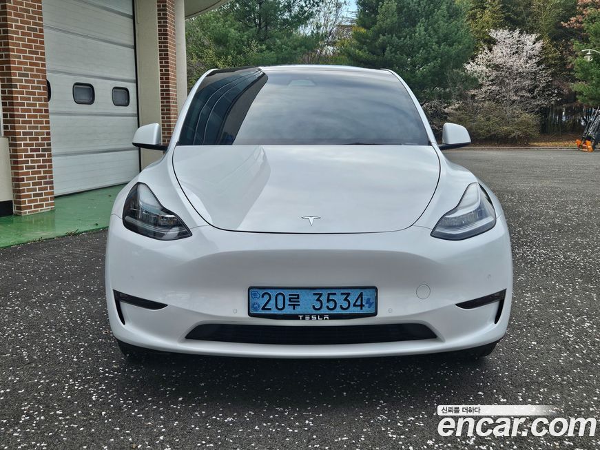 Tesla Model Y 2022