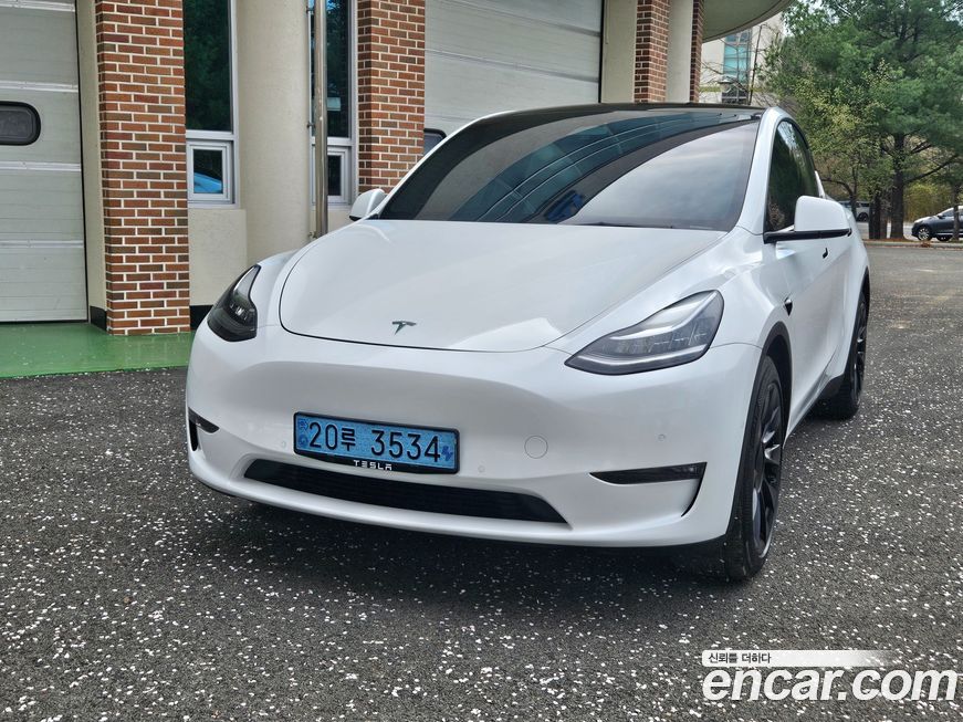 Tesla Model Y 2022