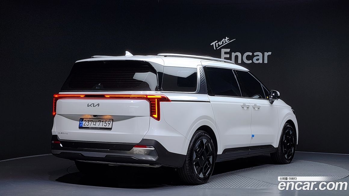 Kia Canival 2024