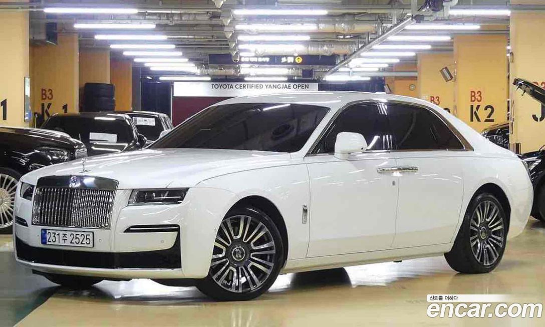 Rolls-Royce Ghost 2023