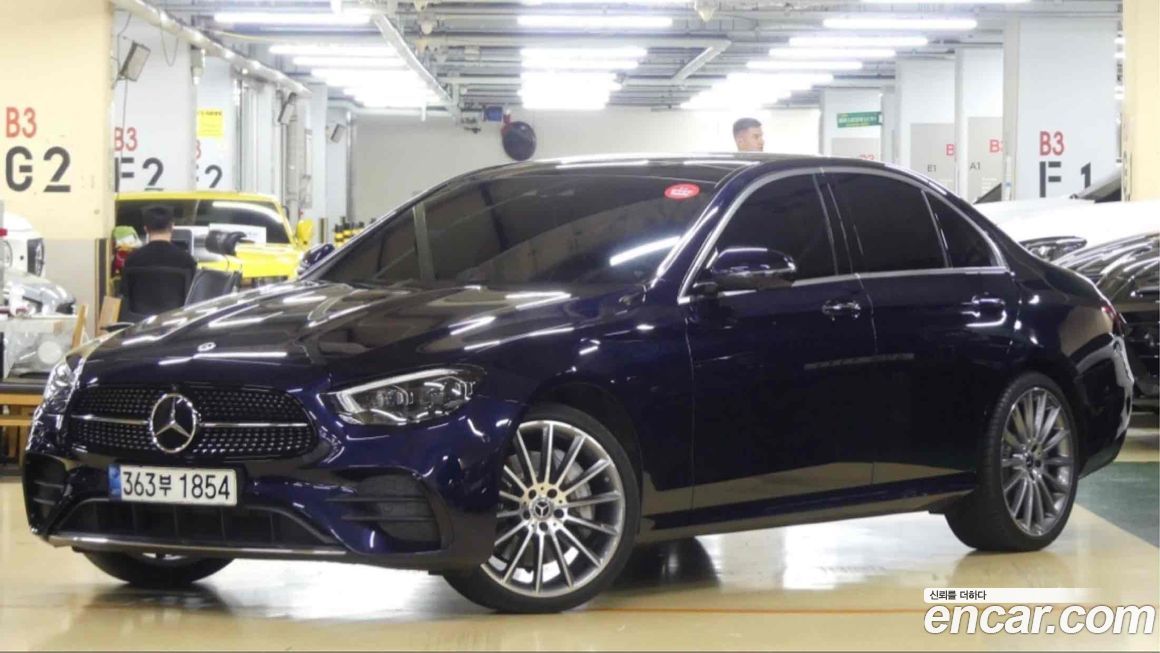 Mercedes-Benz E-Class 2021