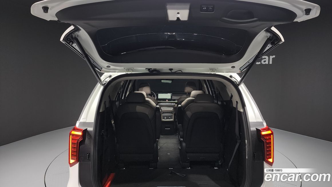 Kia Canival 2024