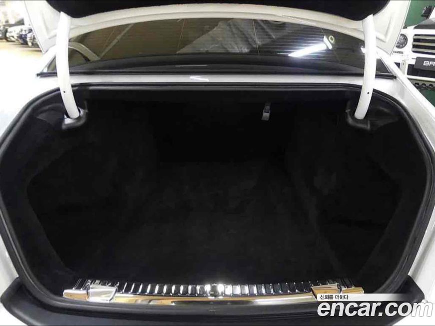 Rolls-Royce Ghost 2023