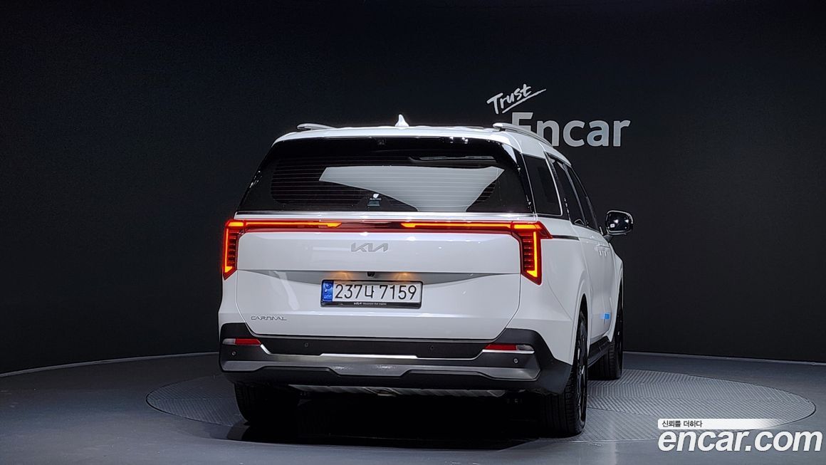 Kia Canival 2024