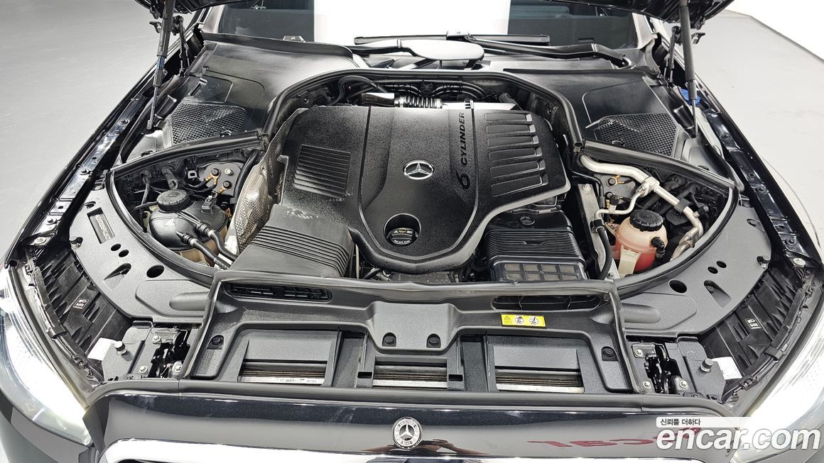 Mercedes-Benz S-Class 2023