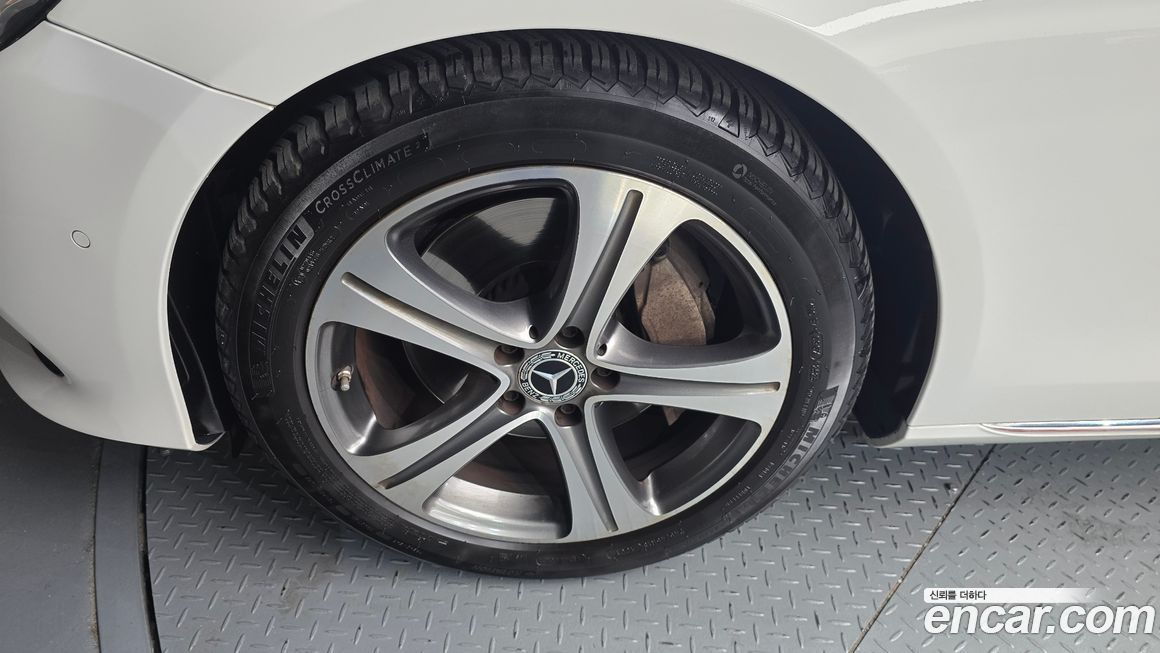 Mercedes-Benz E-Class 2019