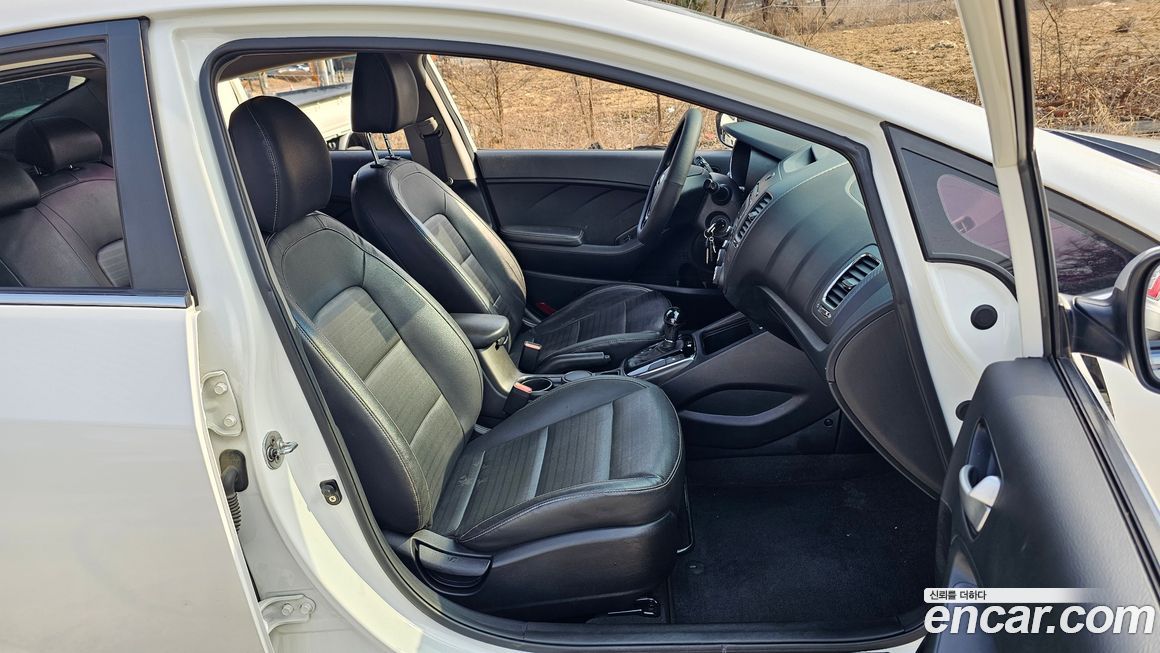 Kia K3 2016