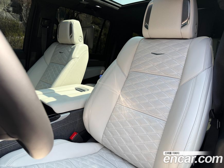 Cadillac Escalade 2025