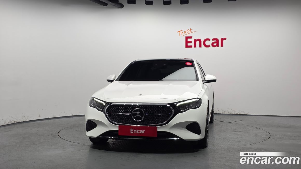 Mercedes-Benz E-Class 2025