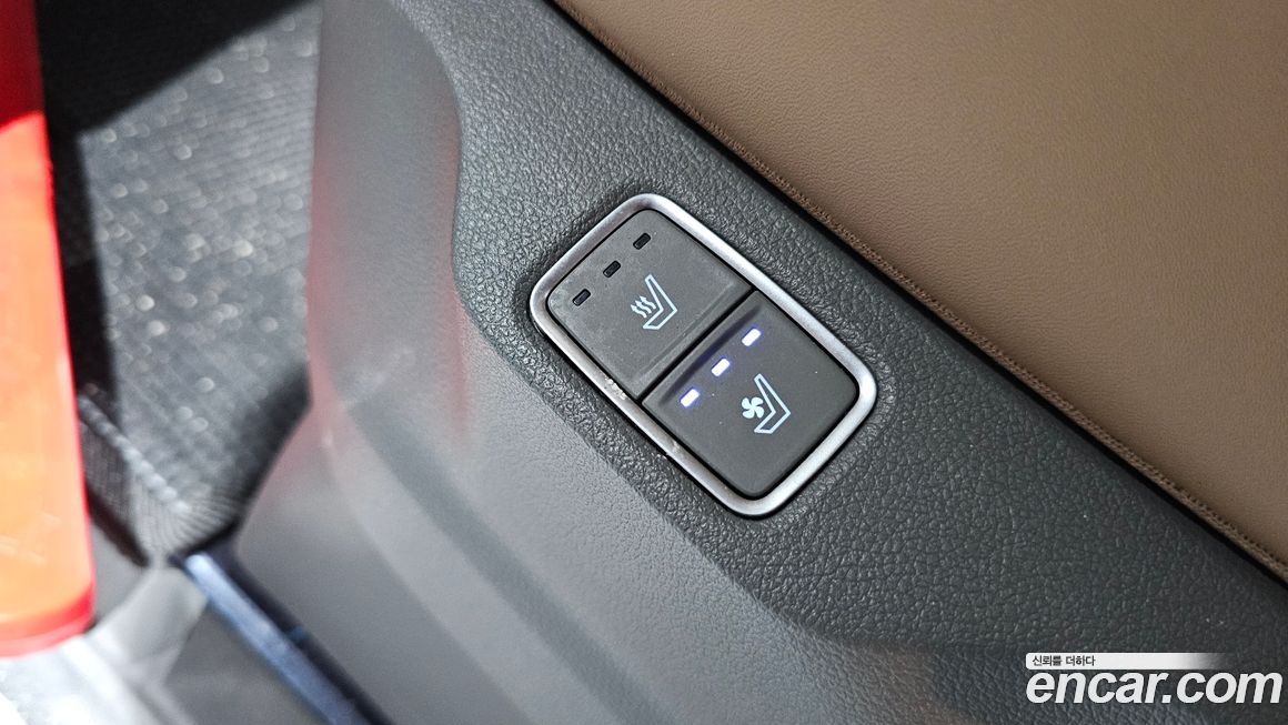Hyundai Staria 2025