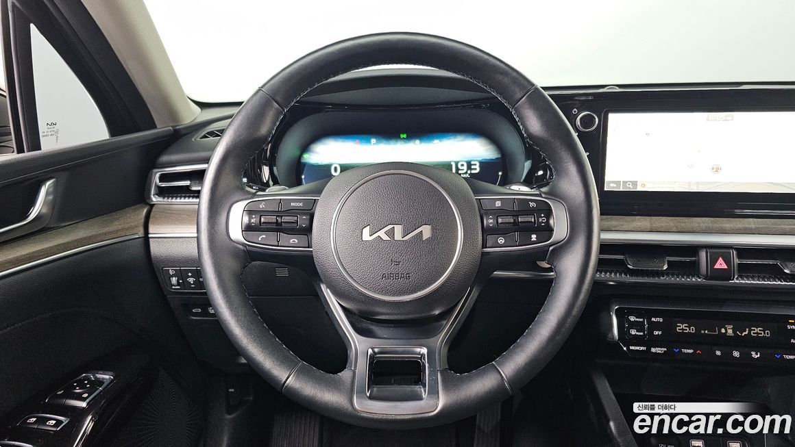 Kia K5 2023