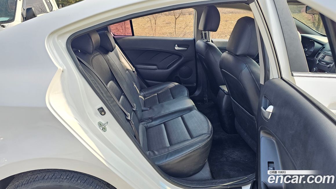 Kia K3 2016