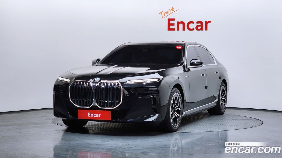 BMW 7-Series 2024