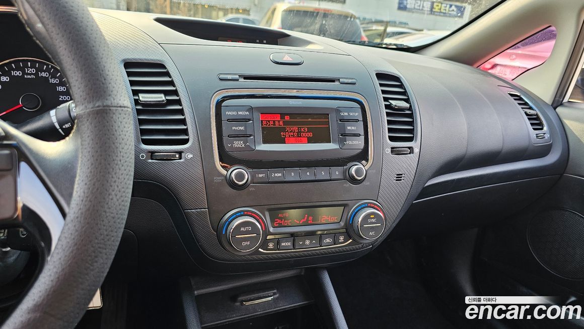 Kia K3 2016