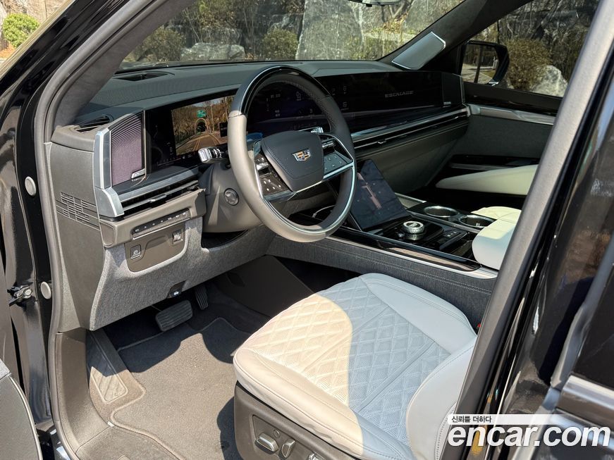 Cadillac Escalade 2025
