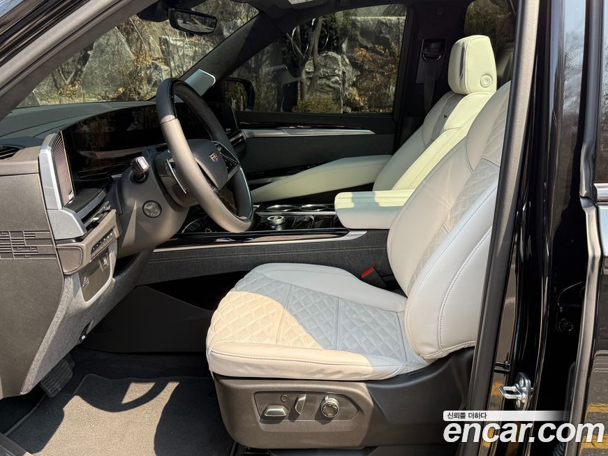 Cadillac Escalade 2025