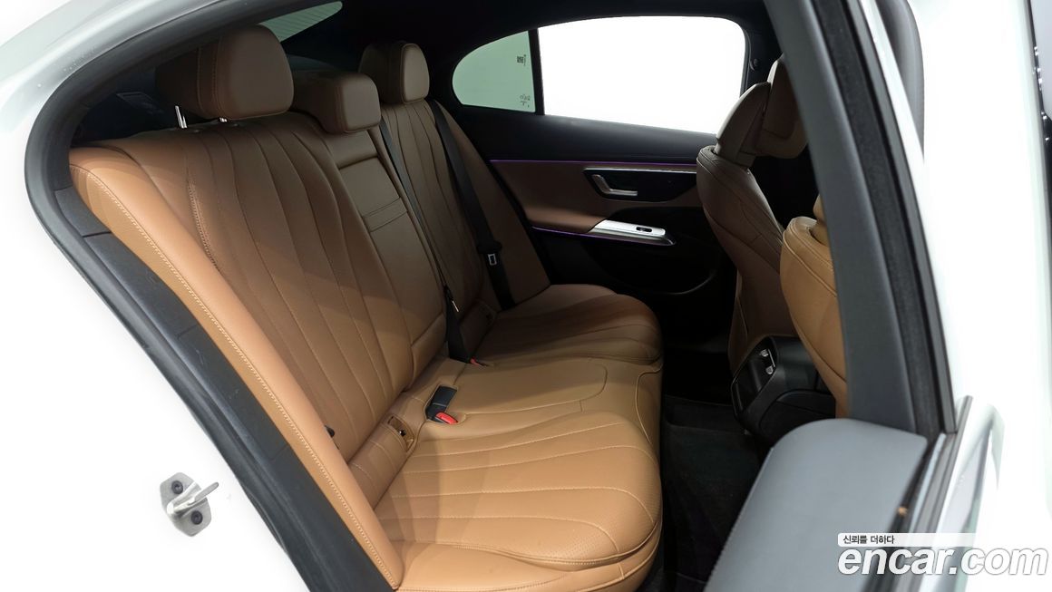 Mercedes-Benz E-Class 2025