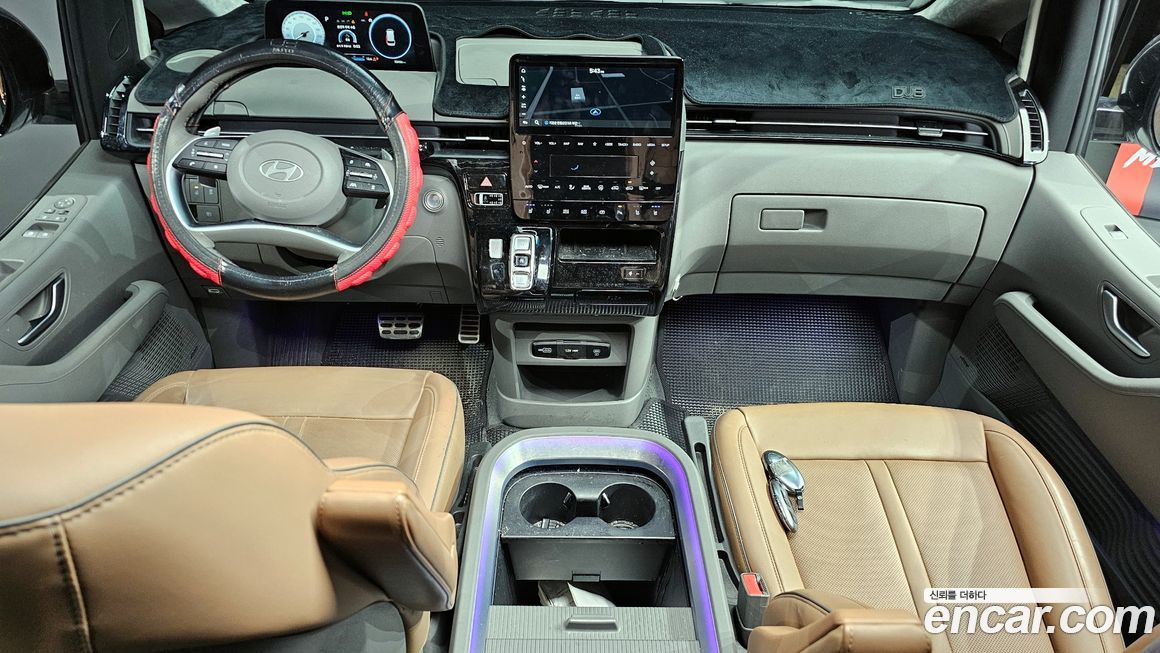 Hyundai Staria 2025