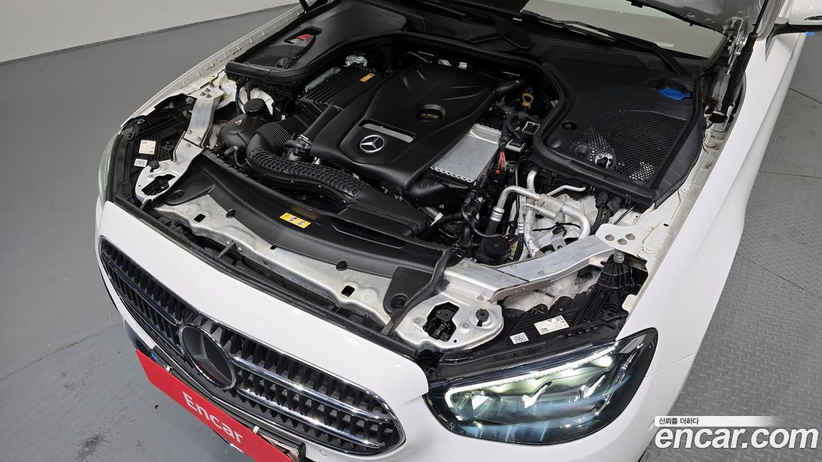 Mercedes-Benz E-Class 2021