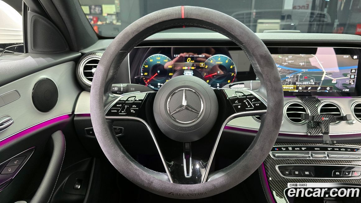 Mercedes-Benz E-Class 2021