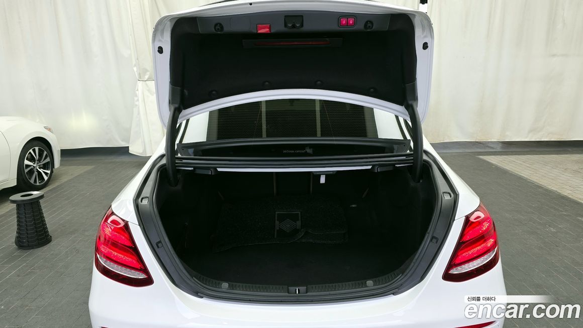 Mercedes-Benz E-Class 2020