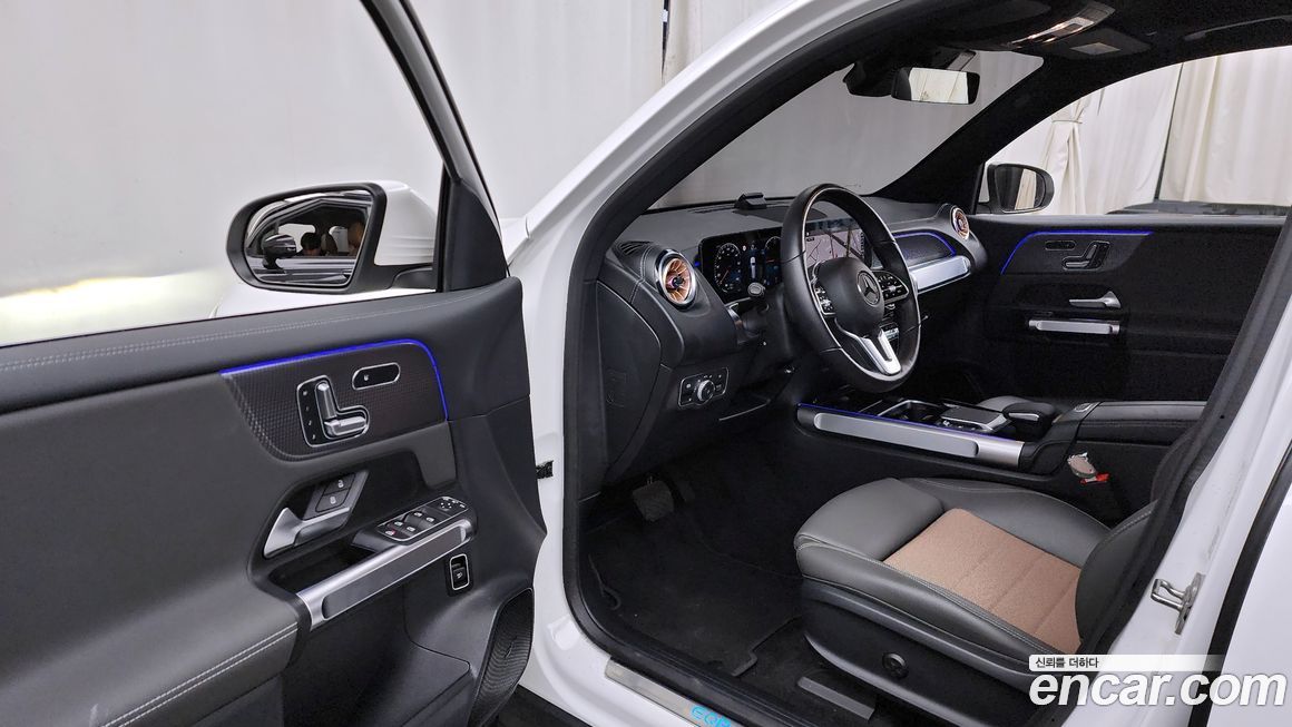 Mercedes-Benz EQB 2024