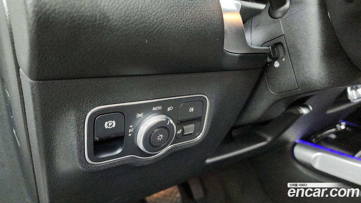 Mercedes-Benz EQB 2024