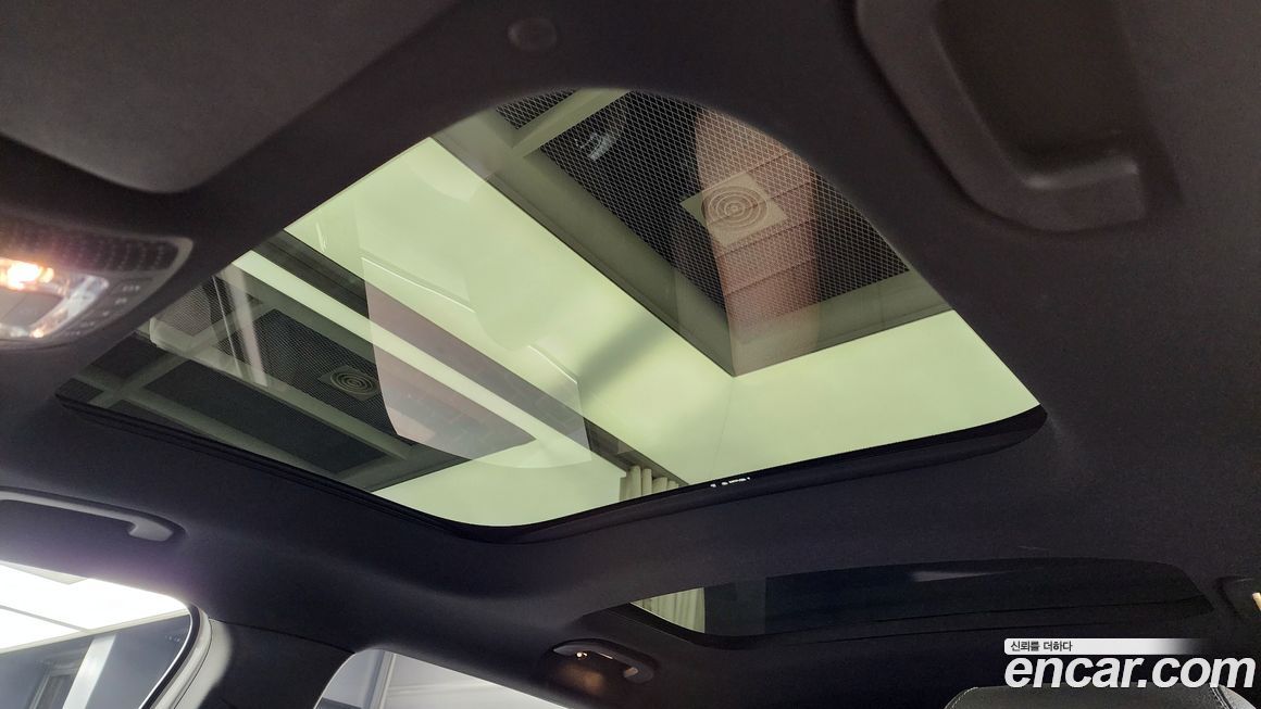 Mercedes-Benz EQB 2024