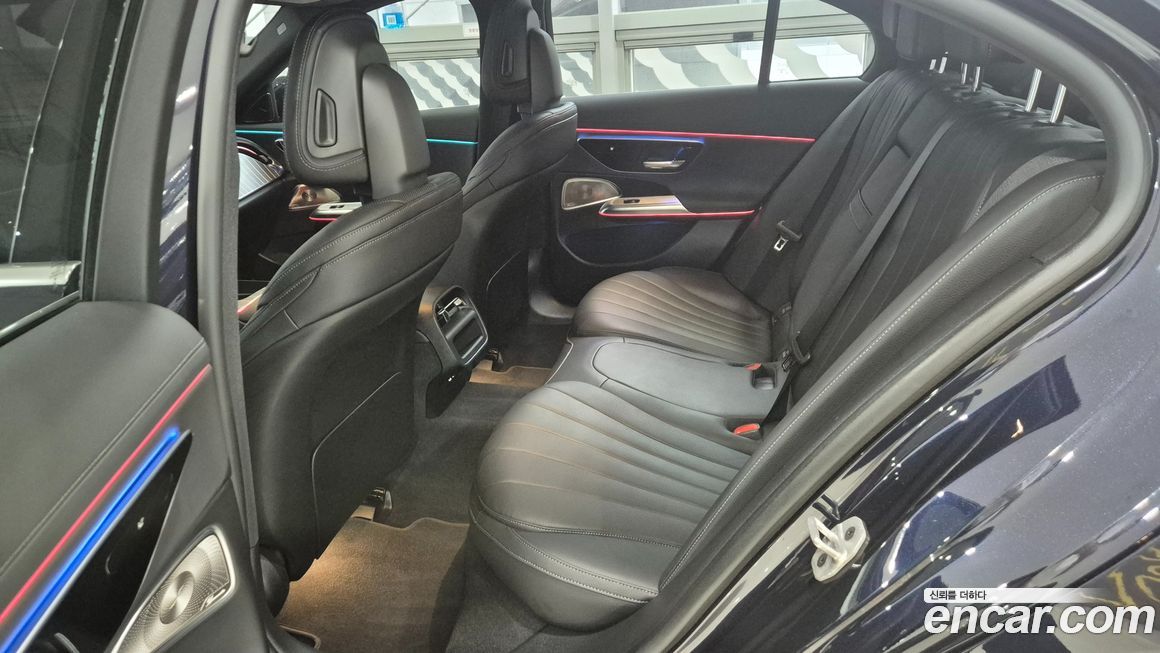Mercedes-Benz E-Class 2024