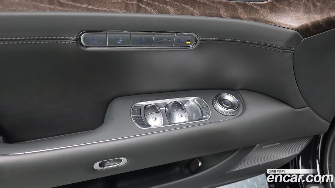 Genesis G90 2023