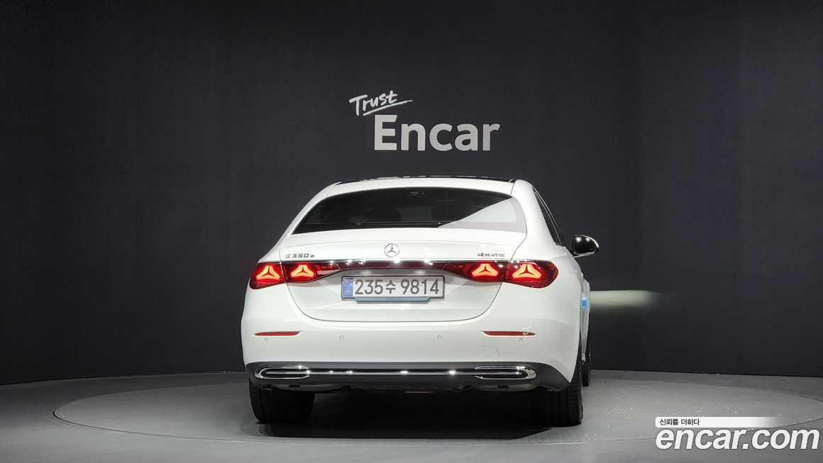 Mercedes-Benz E-Class 2025