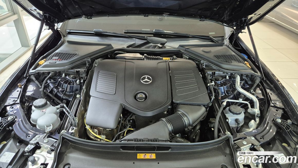 Mercedes-Benz E-Class 2024