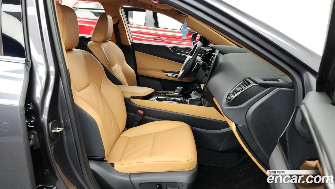 Lexus NX 2025