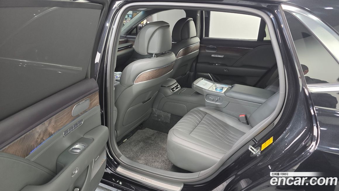 Genesis G90 2023