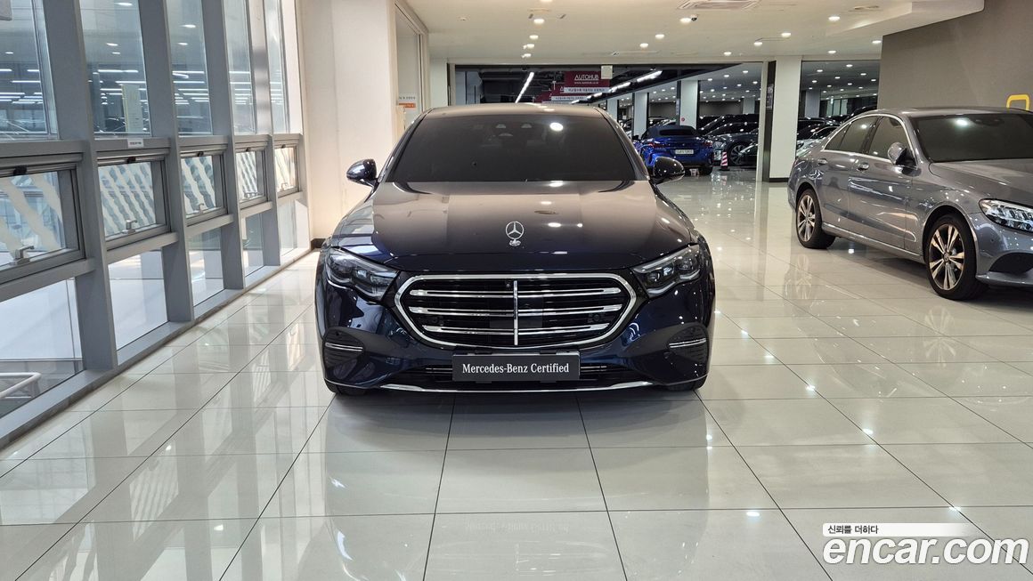 Mercedes-Benz E-Class 2024