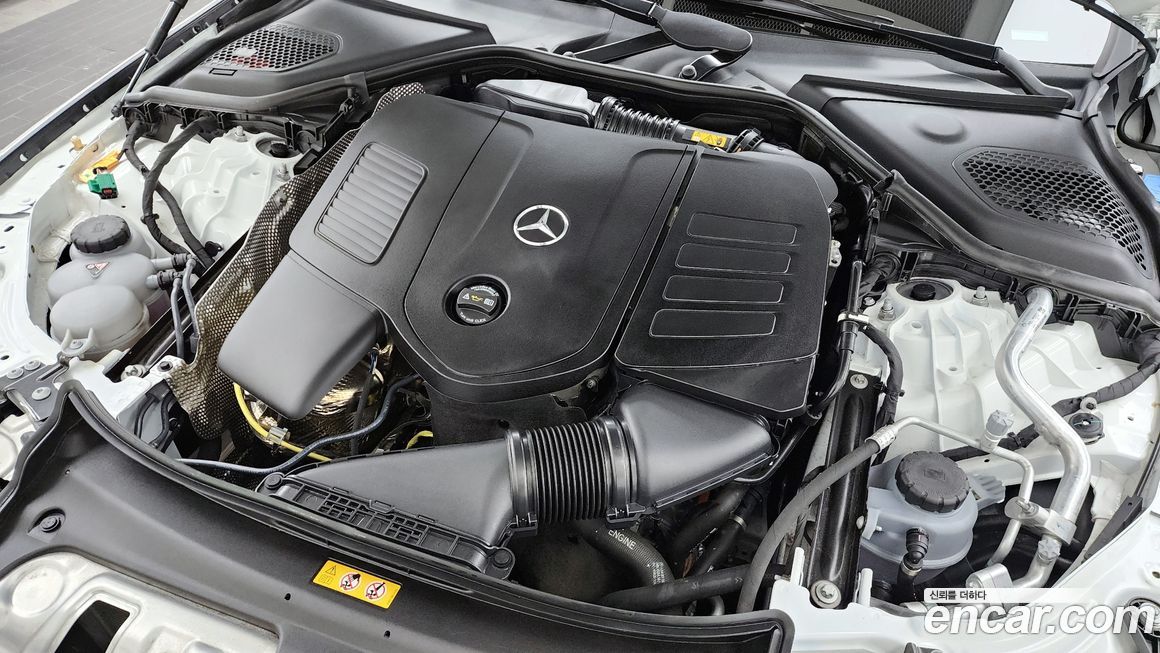 Mercedes-Benz E-Class 2025