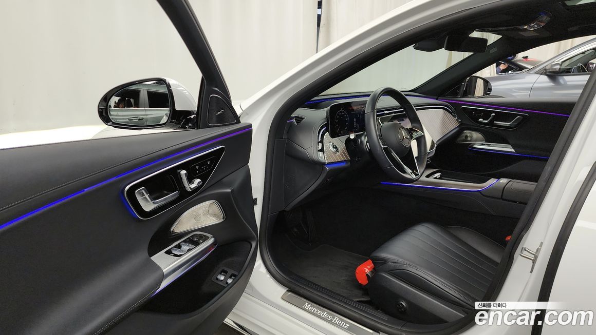 Mercedes-Benz E-Class 2025