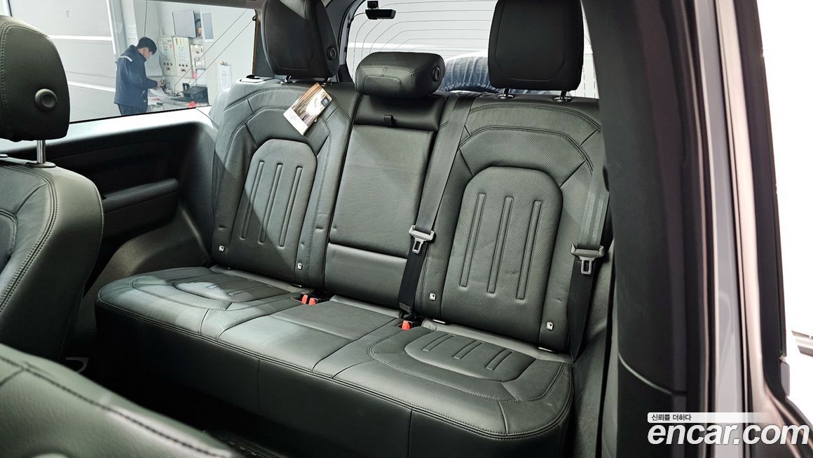 Land Rover Defender 2022
