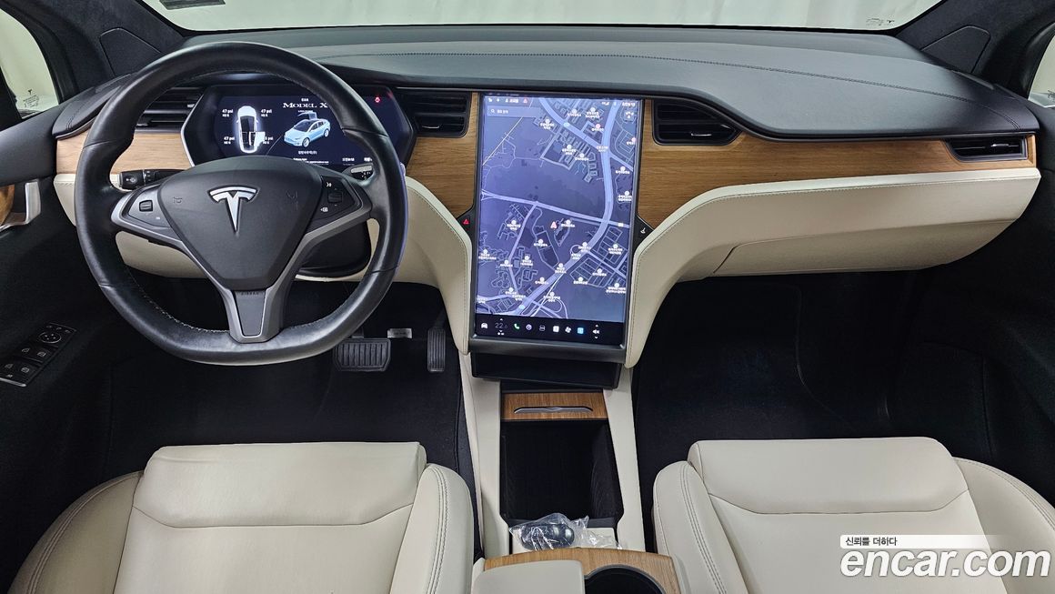 Tesla Model X 2020