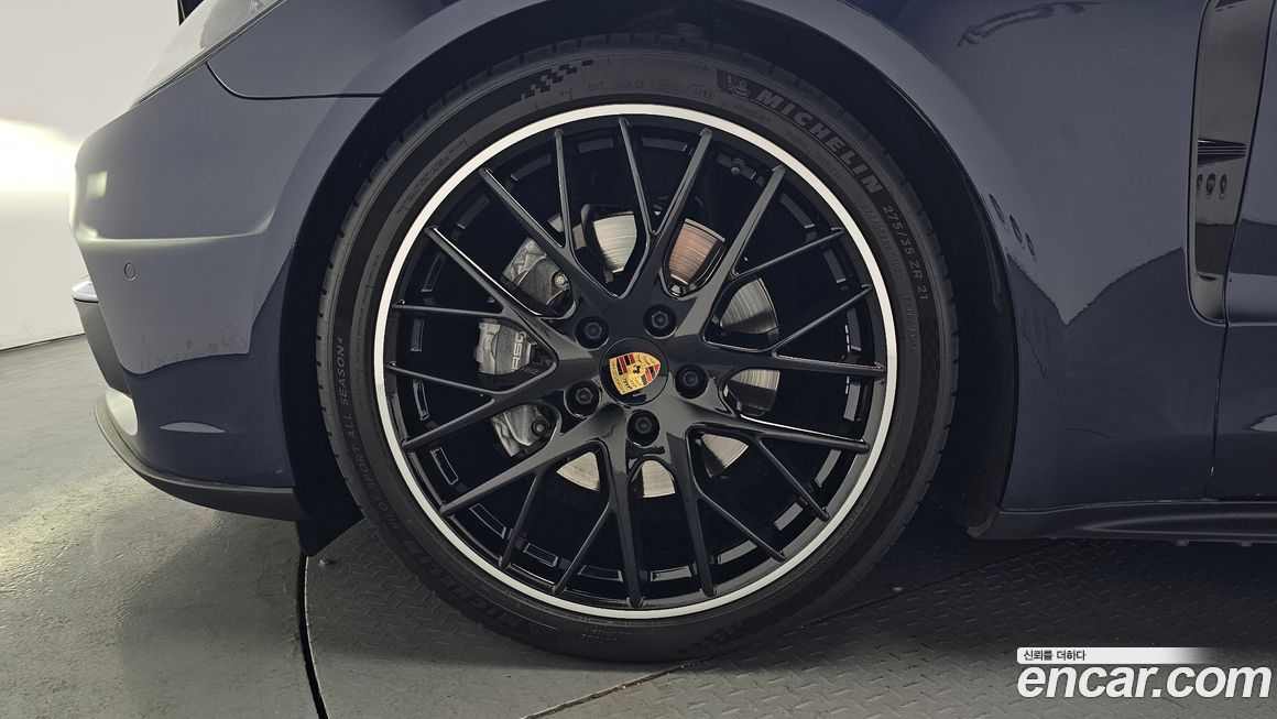 Porsche Panamera 2020