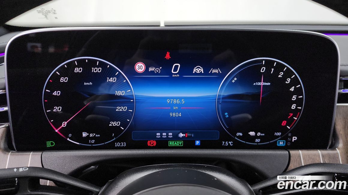 Mercedes-Benz E-Class 2025