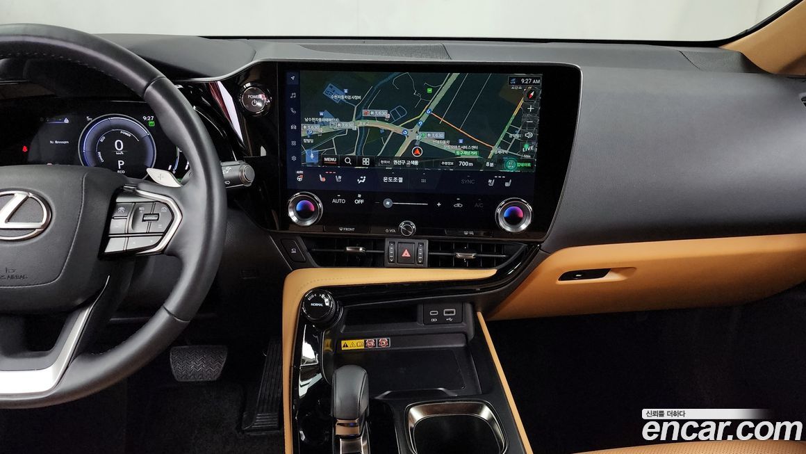 Lexus NX 2025