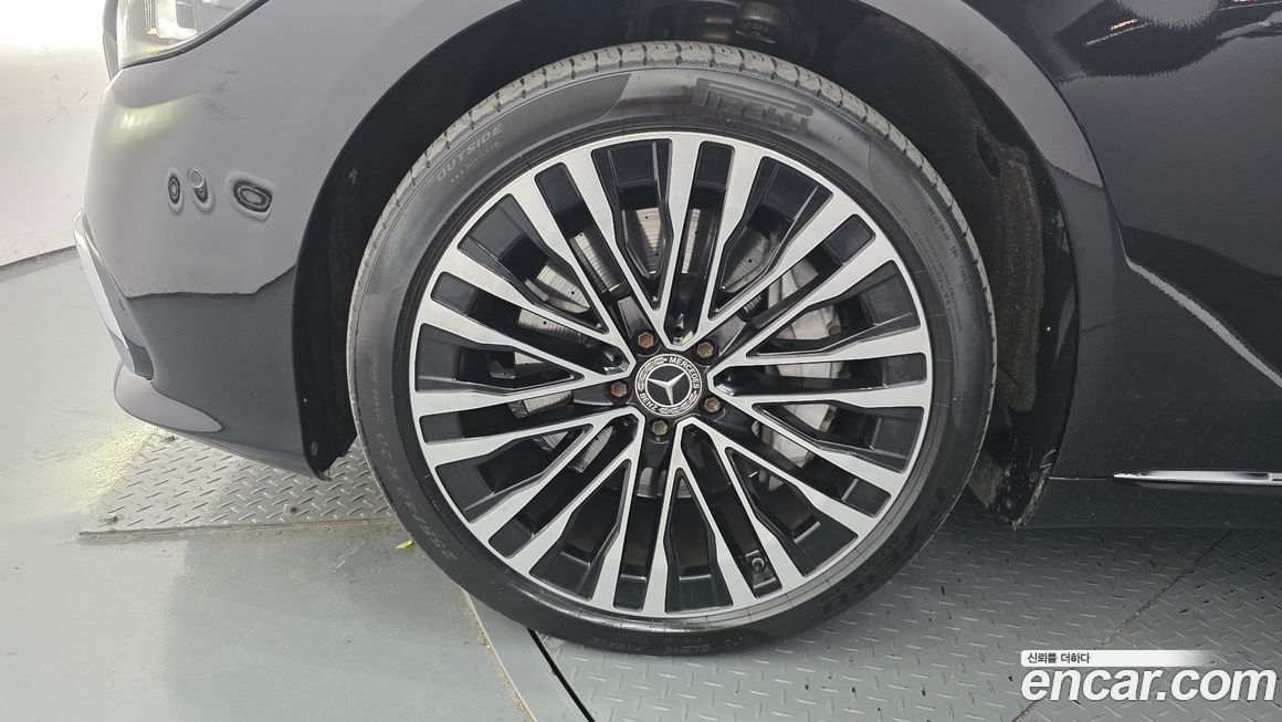 Mercedes-Benz S-Class 2022