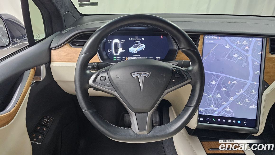 Tesla Model X 2020