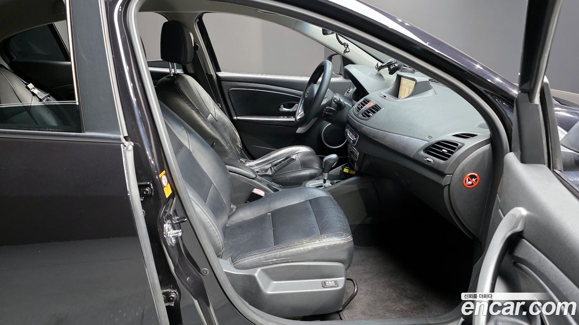 Renault-KoreaSamsung SM3 2011