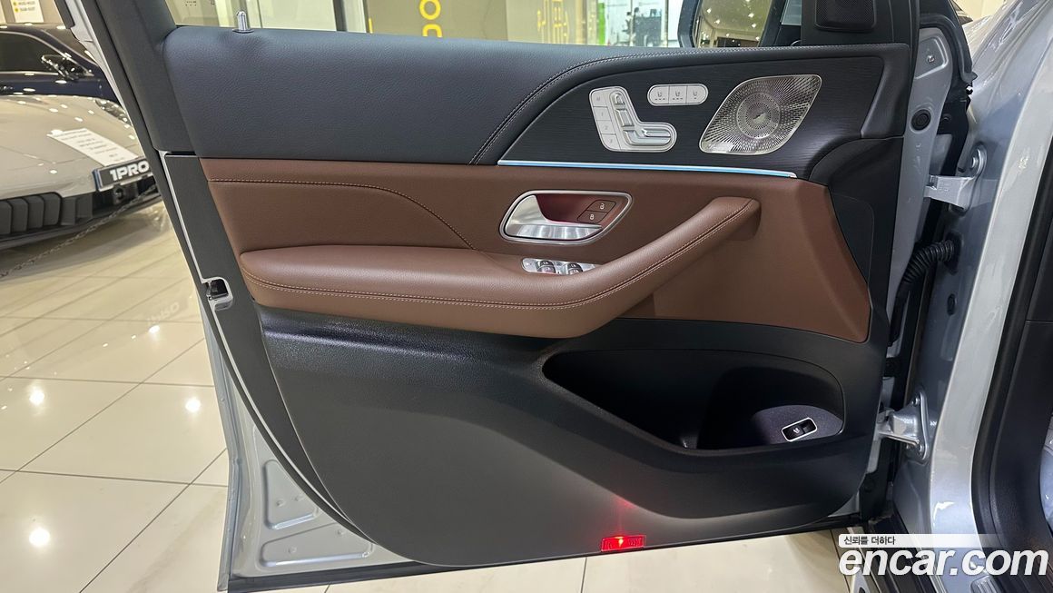 Mercedes-Benz GLE-Class 2025